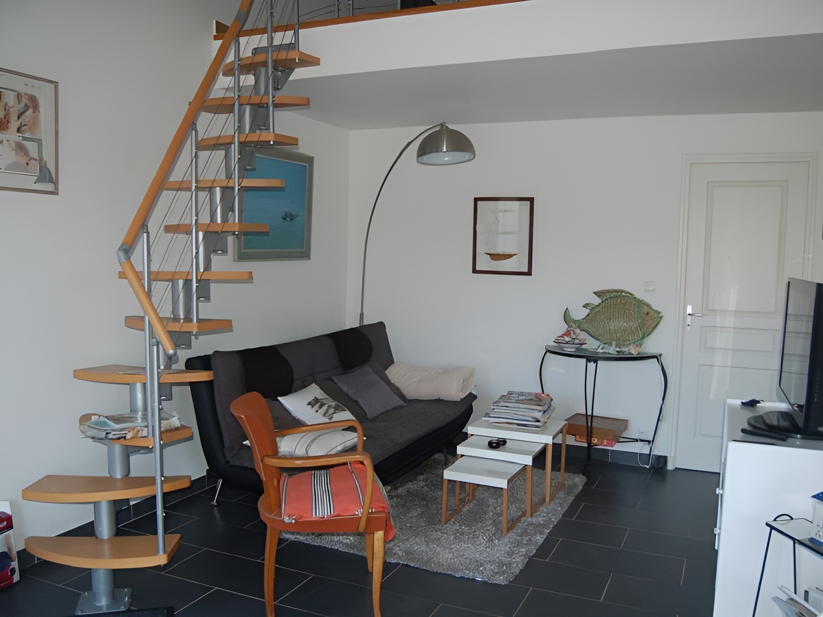 Mme Refour, Saint-Aubin-sur-Mer - photo 5
