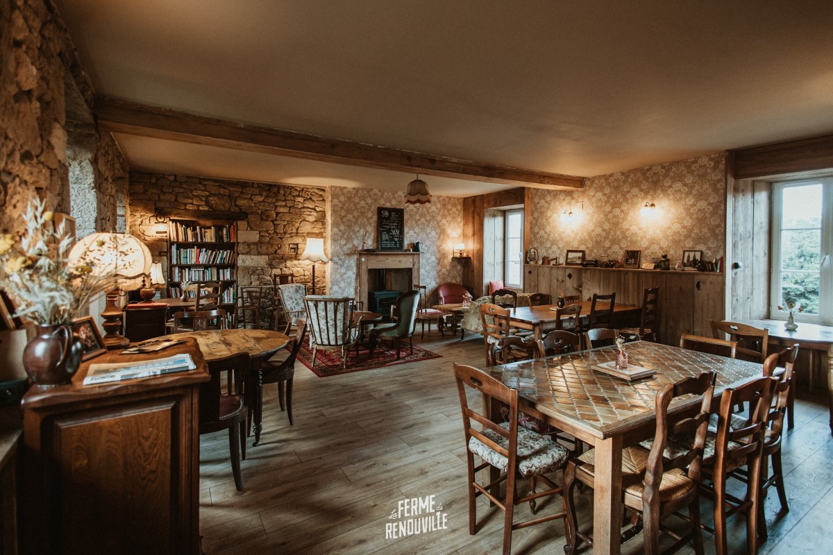 Ferme de Renouville - restaurant "Le Cellier"