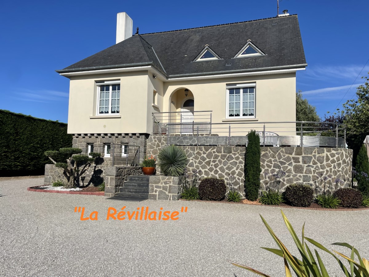 Meublé de Tourisme> Gîte La Révillaise