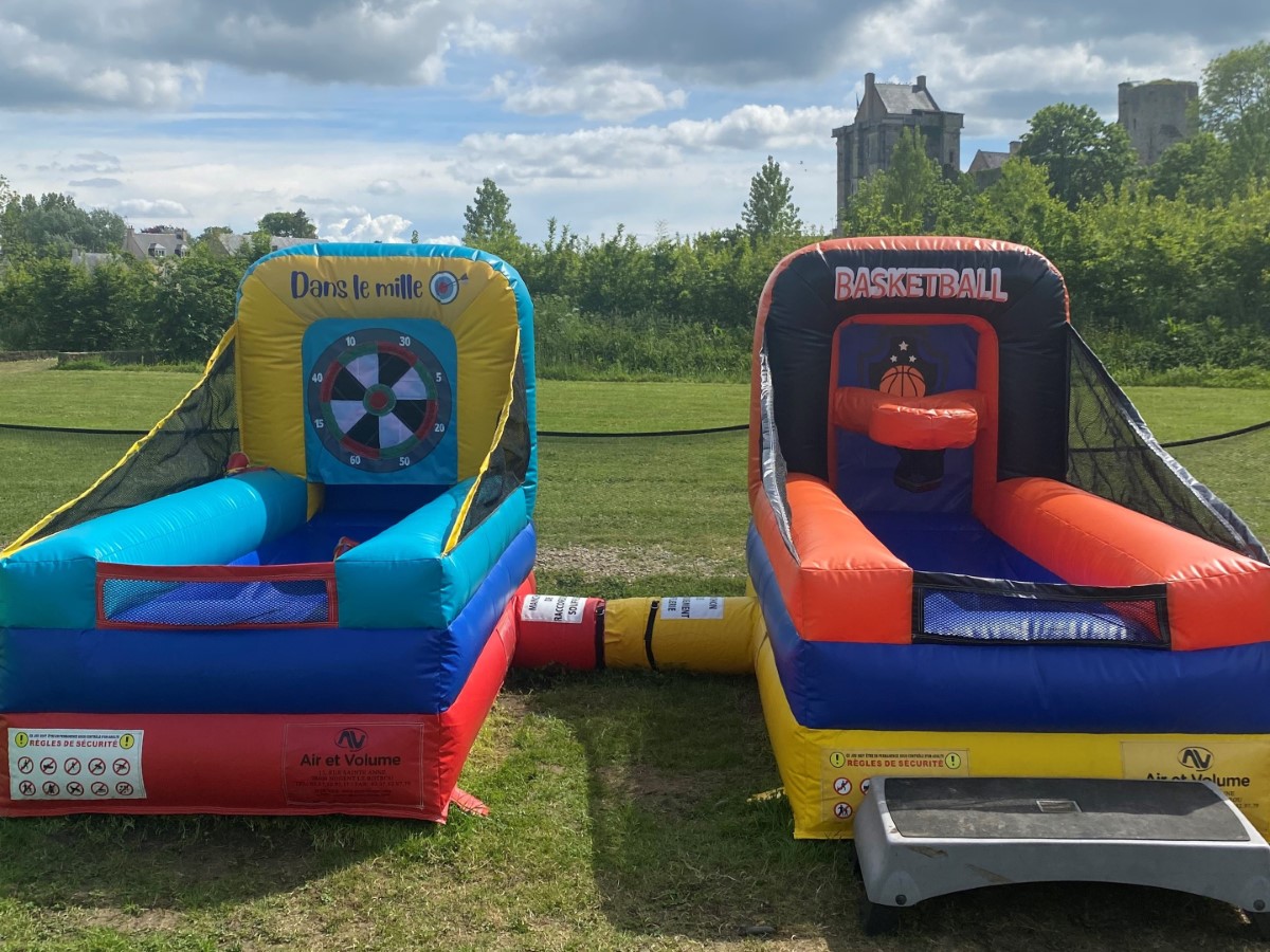 Youpiiland, Le Mesnil-au-Val