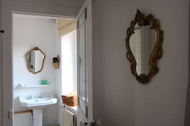 Meublé de tourisme > le N°10 de Salnel, Saint-Germain-sur-Ay - photo 3