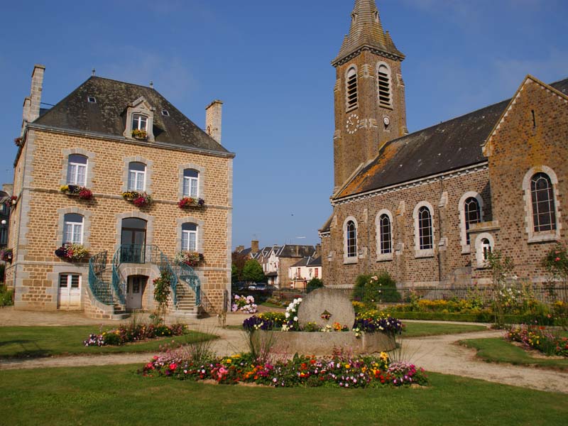 Village fleuri de Saint Fraimbault