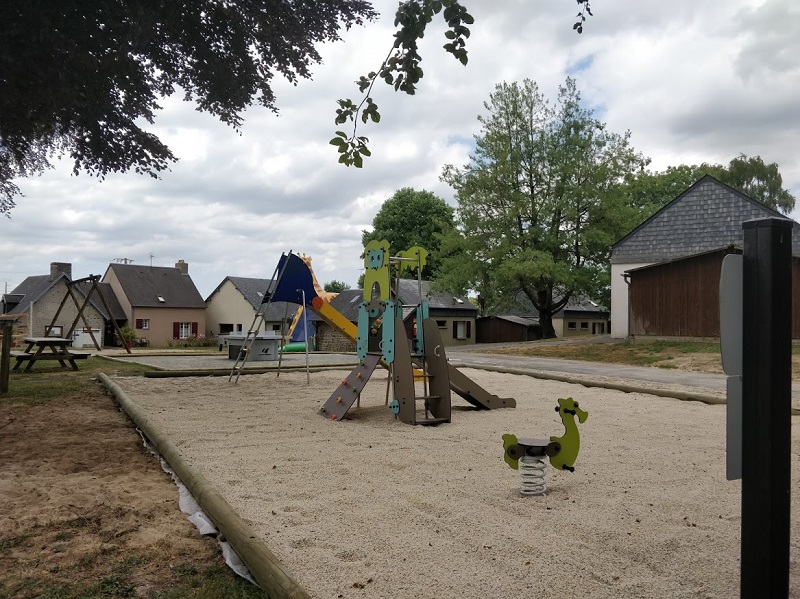 Village de Gîtes Communaux > Le Bel Orient, Saint-Laurent-de-Terregatte - photo 2