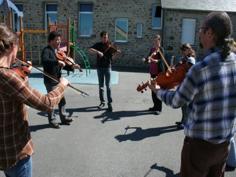 Stage de chant, conte et musique traditionnels avec la Loure à Vire Normandie