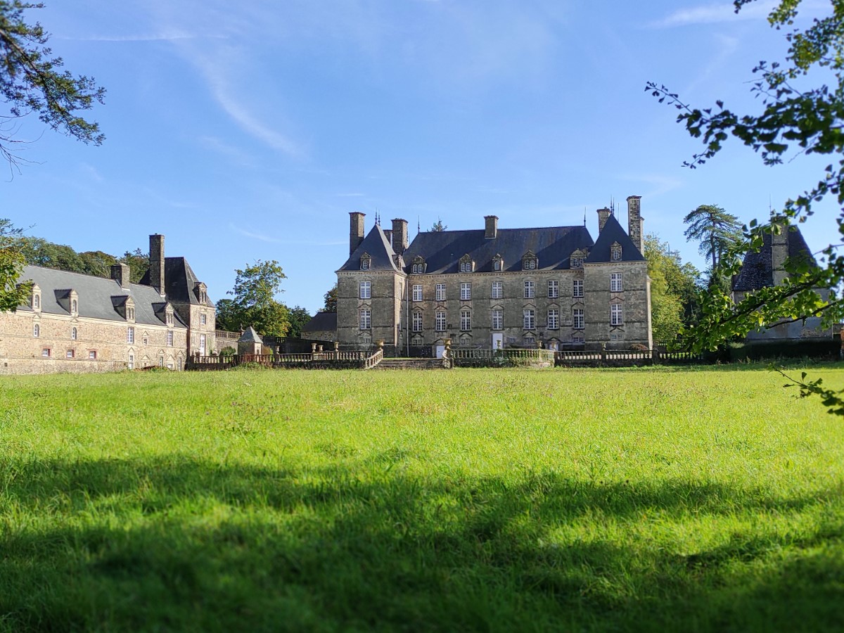 Chambres d'hôtes > Les Communs de Chiffrevast