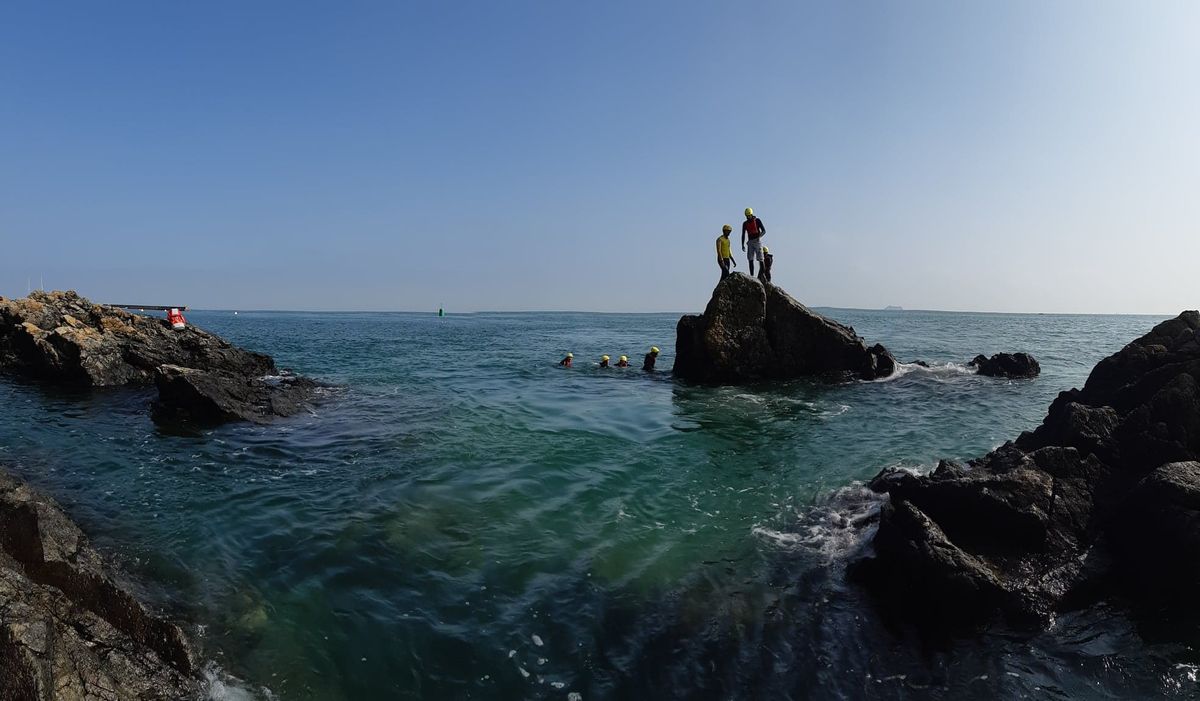 Cotentin COASTEERING - ASES Cotentin, Cherbourg-en-Cotentin - photo 4