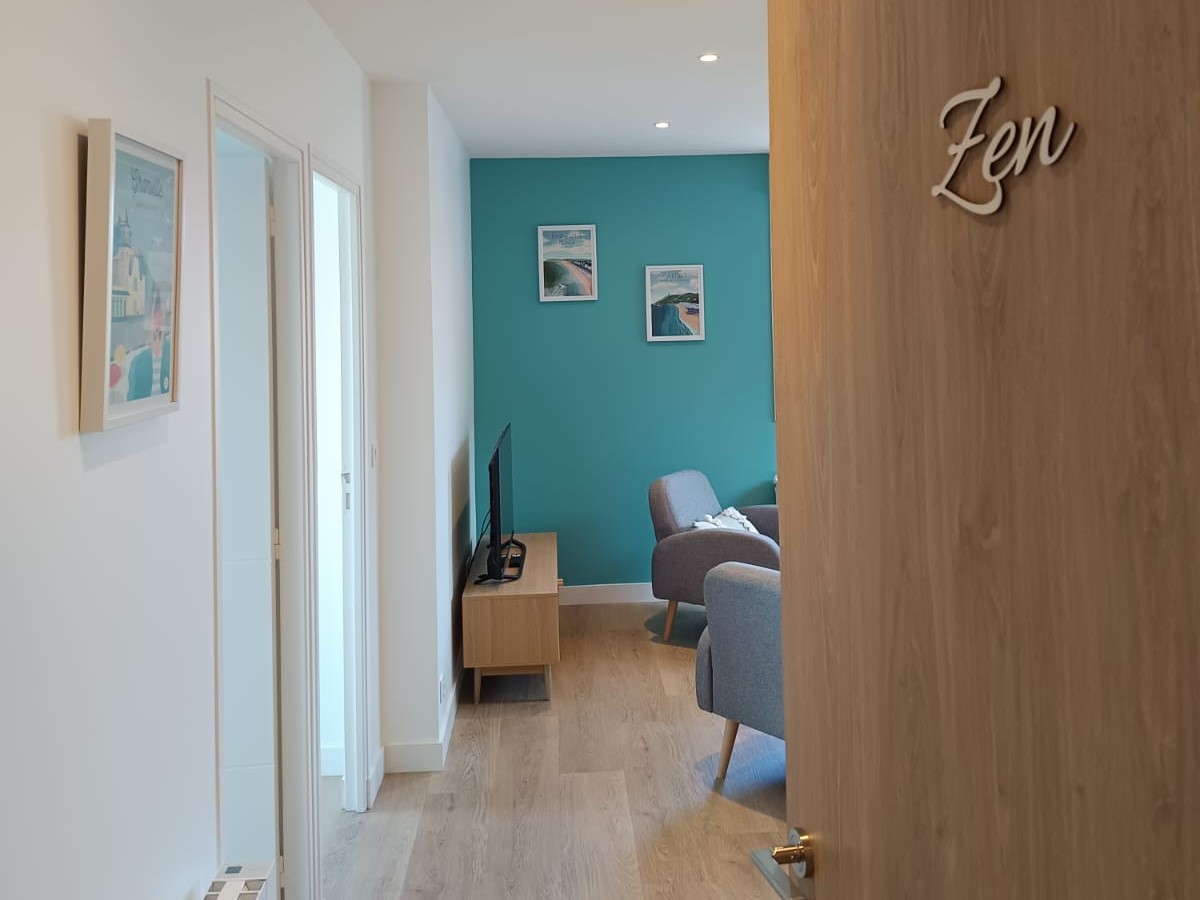 Meublé de tourisme > Le Logis du Cocon - Appartement Zen, Valognes - photo 11