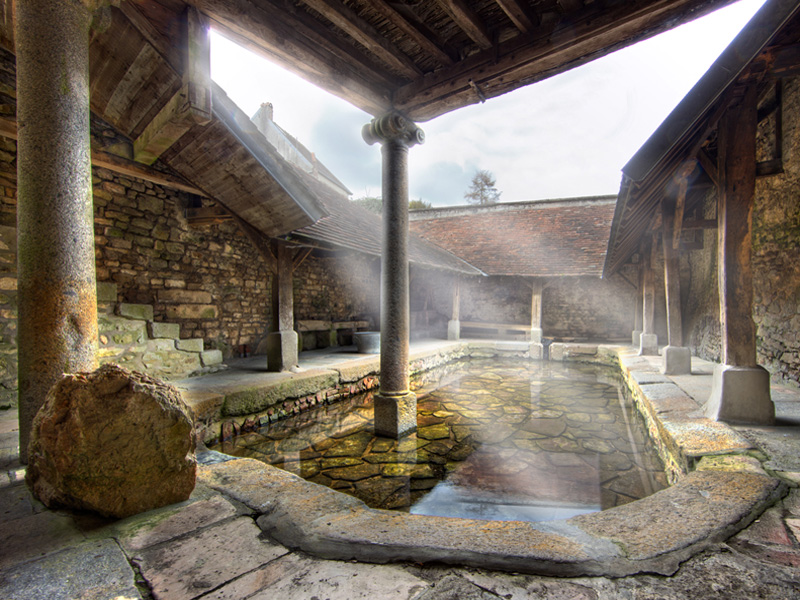 Pierres en Lumières au vieux lavoir de Falaise