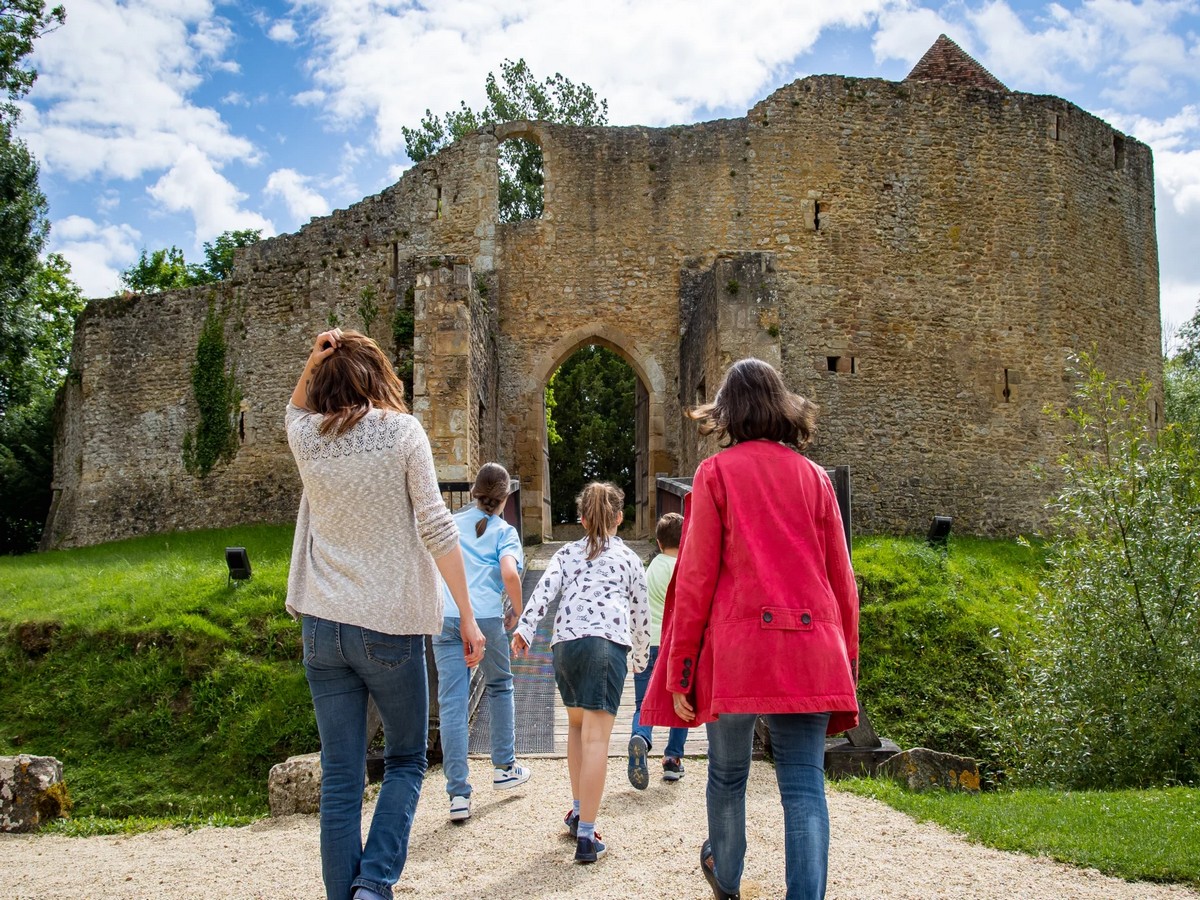 Visitez le Château de Crevecoeur avec votre smartphone