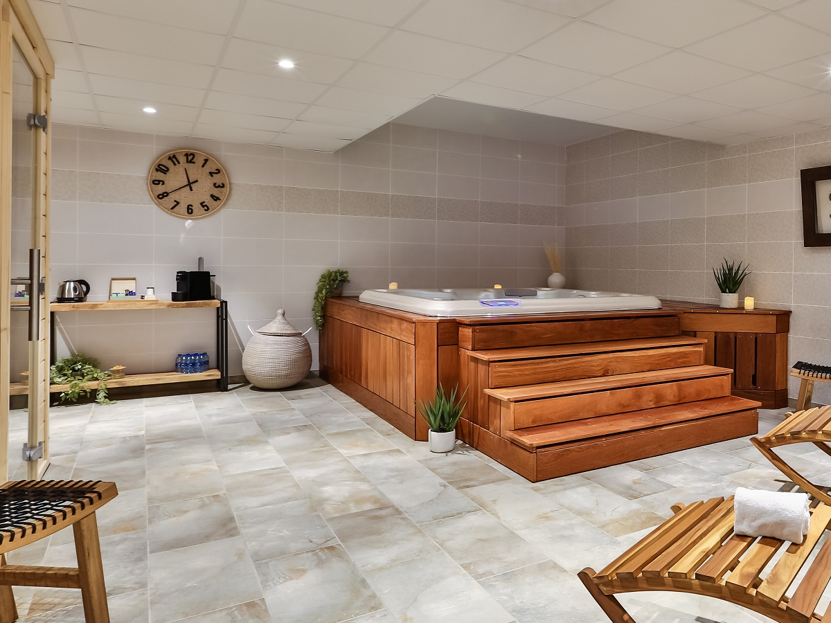 SPA de l'Hôtel FACE A LA MER, Merville-Franceville-Plage - photo 3